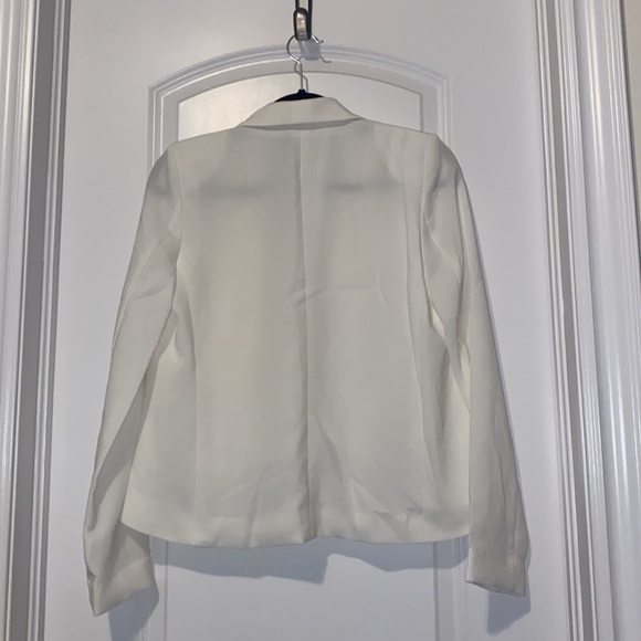 Forever 21 white blazer - Picture 2 of 2